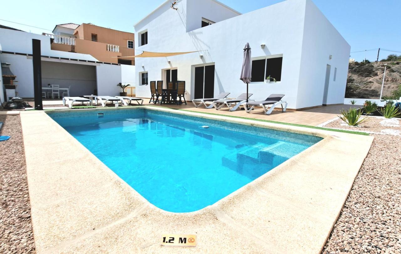 Villa Calma Climatized Pool Private Jacuzzi Spa In Tarajalejo Туйнехе Экстерьер фото